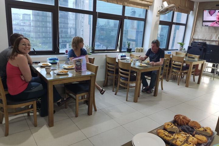 Dining 26 of 33