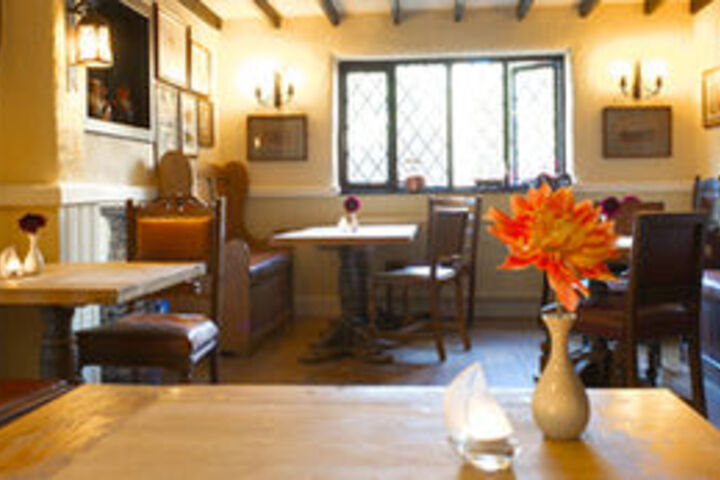 Dining 6 of 20