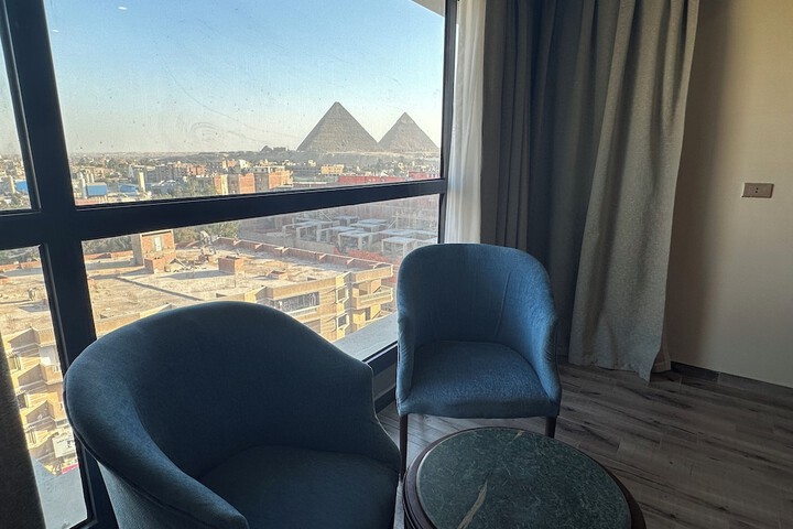 Room 10 of 20