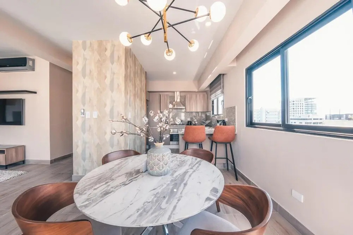Breakfast Included at Regatta Living 702