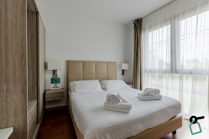 Room 27 of 63
