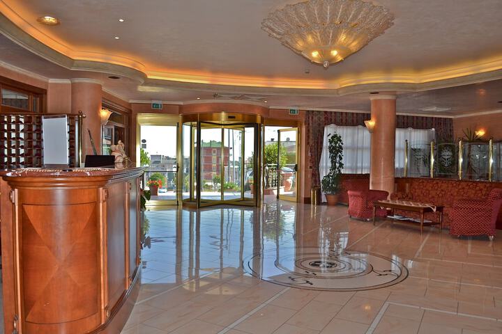 Hotel 2 of 41