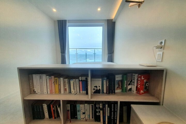 Room 4 of 55