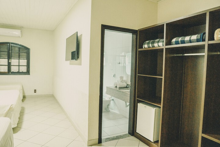 Room 36 of 90