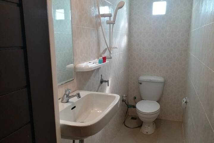 Room 54 of 68
