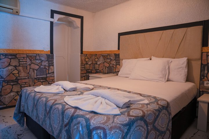 Room 14 of 60