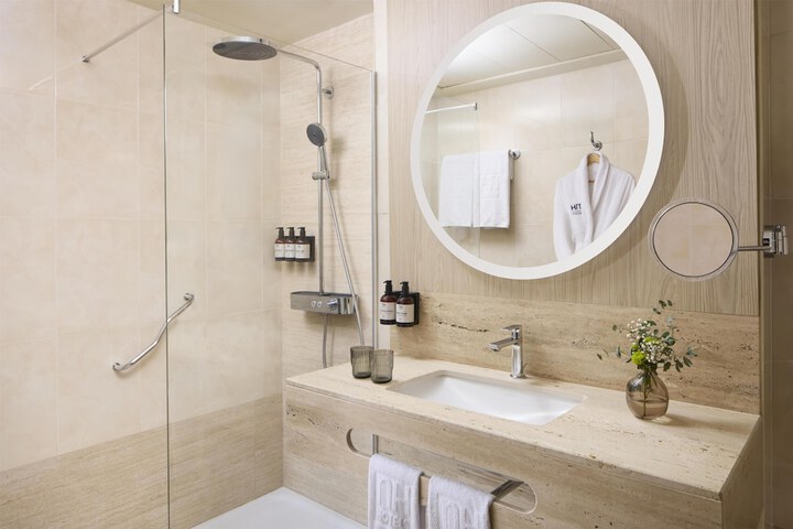 Bath Interior