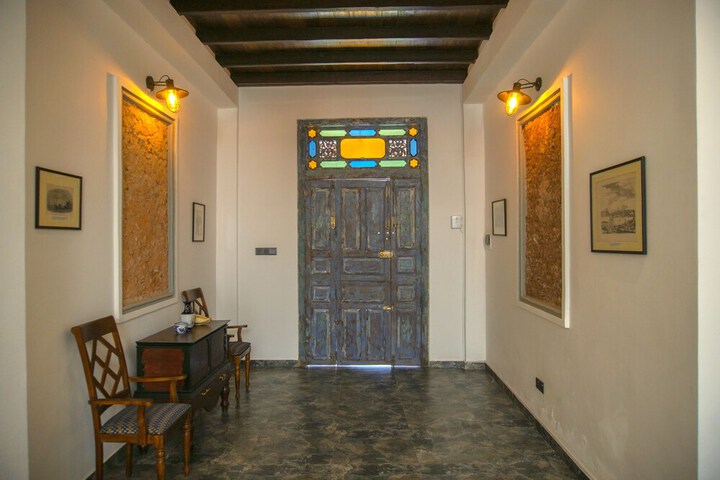 Hotel Interior 6 of 95