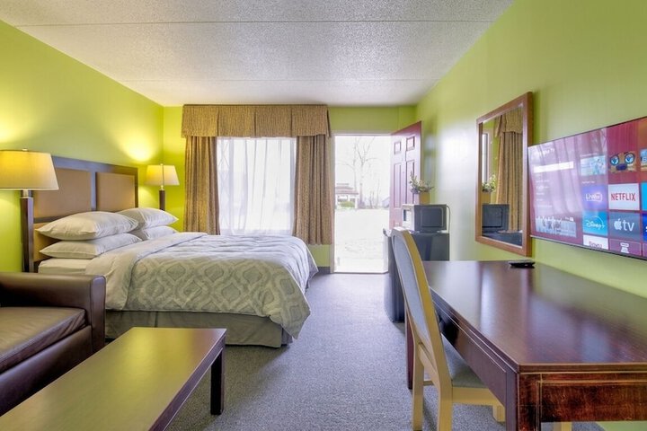 Room 14 of 23