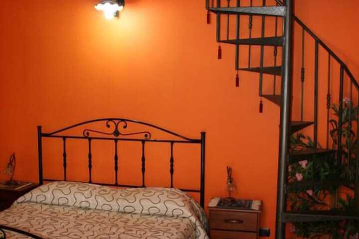 Room 3 of 23