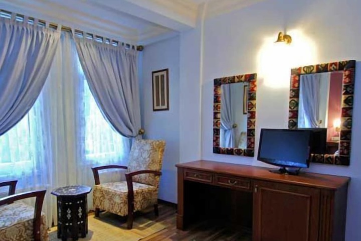 Room 37 of 50