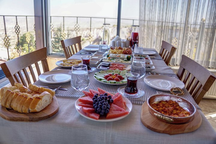 Dining 72 of 86