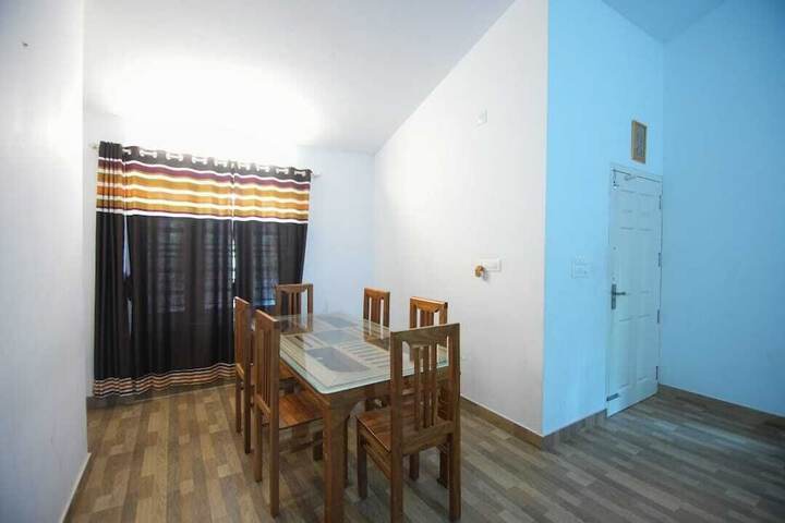 Room 12 of 35