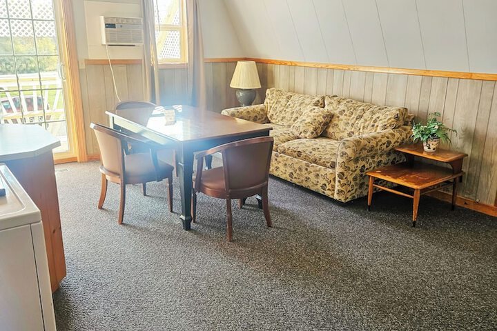 Room 27 of 58