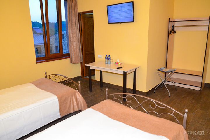 Room 7 of 44