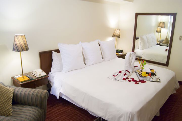 Room 12 of 64