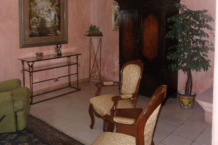 Room 42 of 68