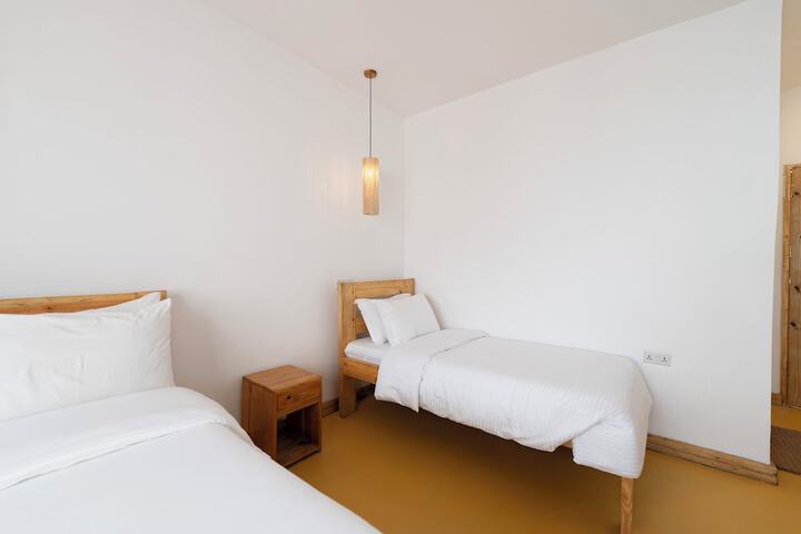 Room 46 of 138