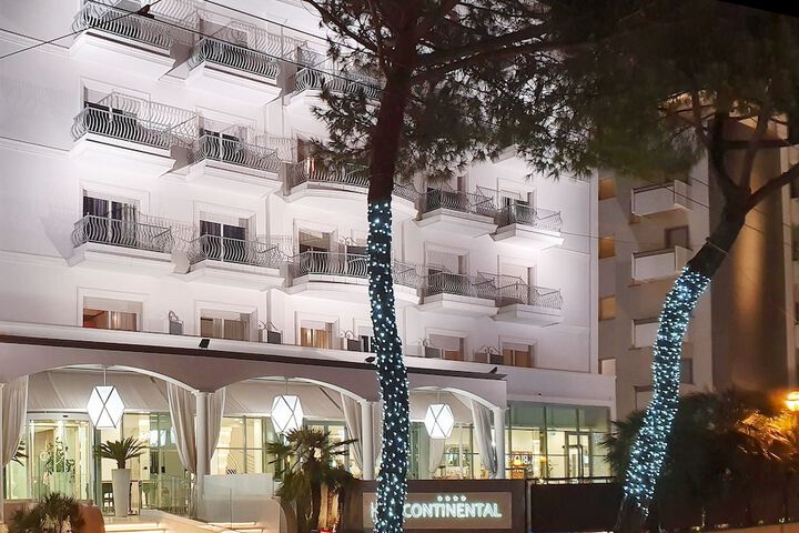 Hotel 65 of 74