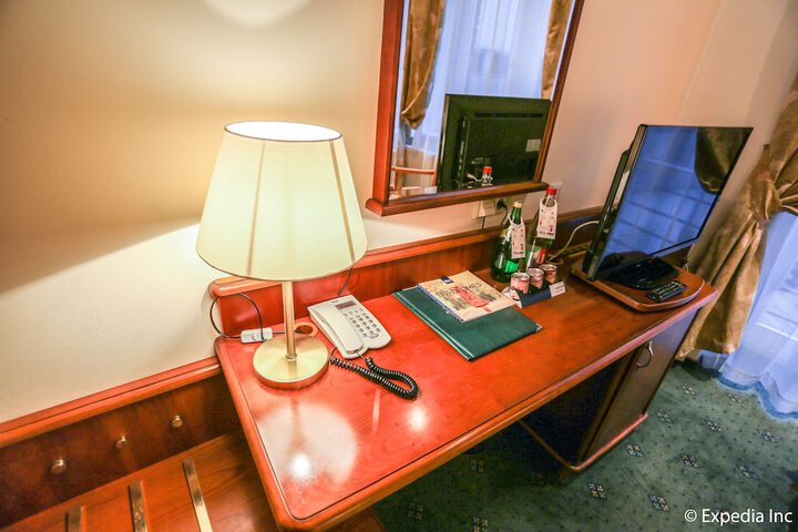 Room amenity