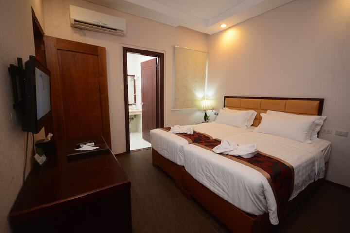 Room 26 of 49