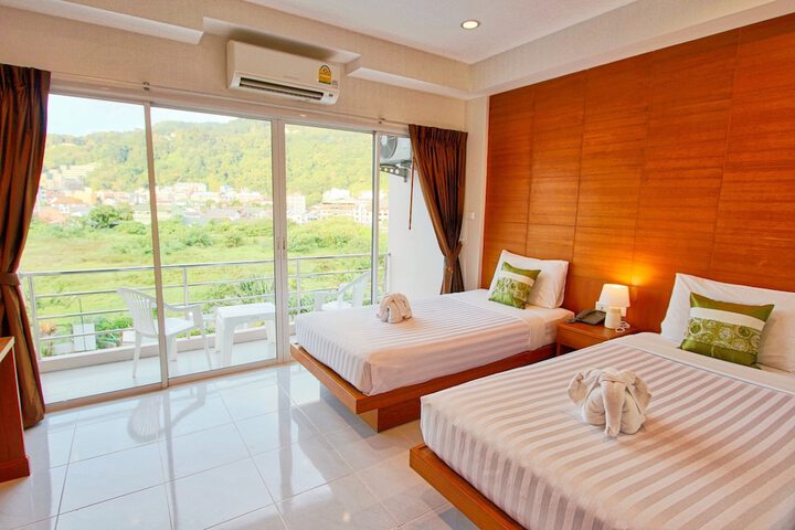 Room 42 of 60