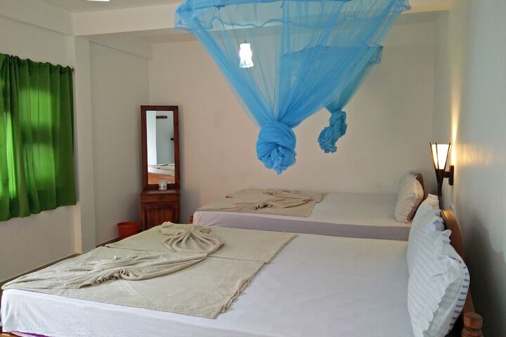 Room 3 of 29