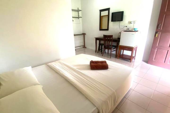 Room 7 of 34