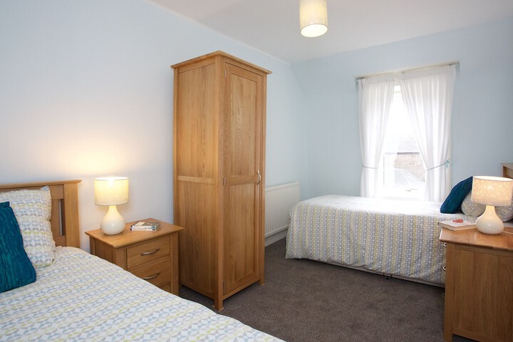 Room 13 of 28