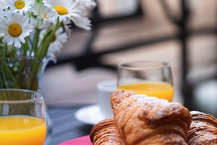 Breakfast/Coffee Service 50 of 72