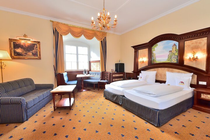 Room 47 of 137