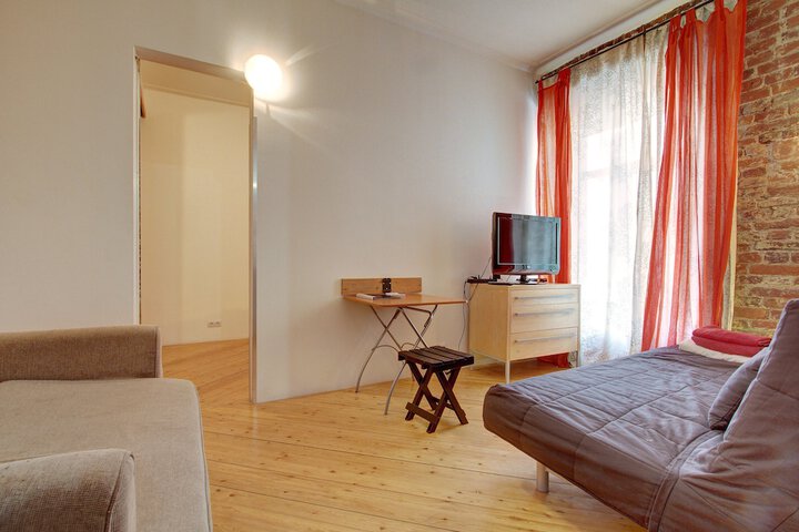 Room 27 of 44
