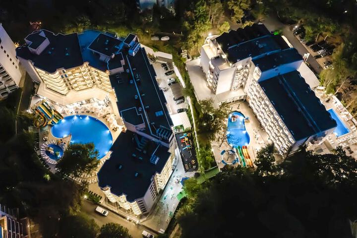 Hotel 313 of 318