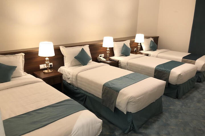 Room 8 of 20
