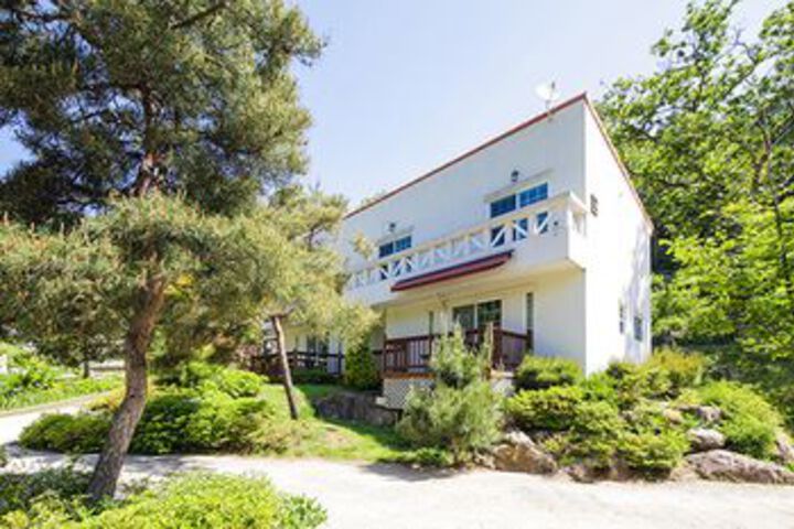Hotel 37 of 174