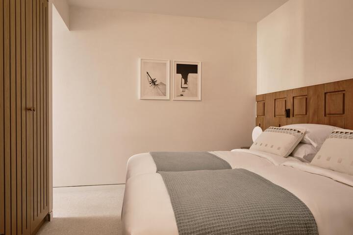 Room 40 of 59