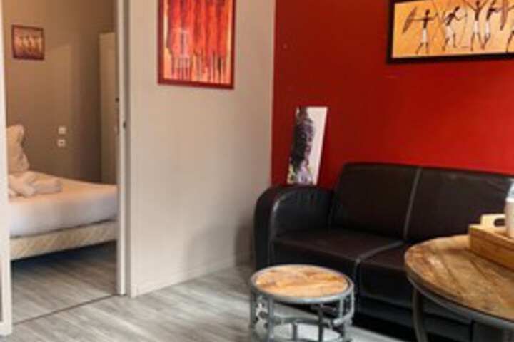 Room 13 of 21