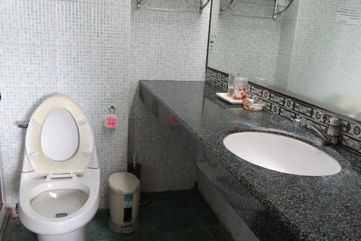 Room 22 of 28