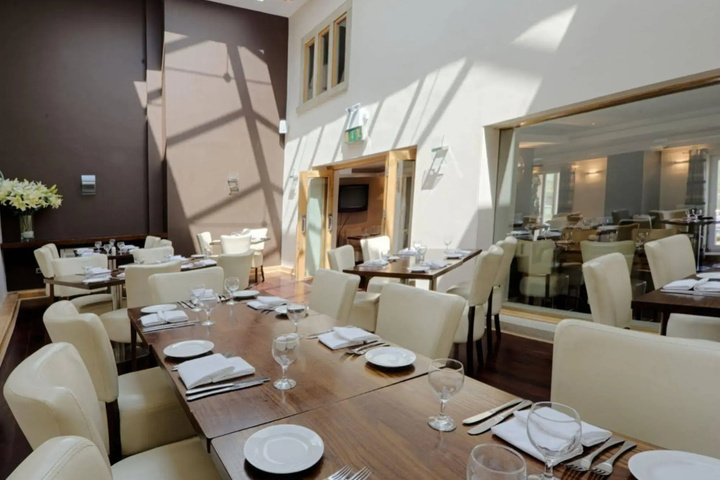 restaurant