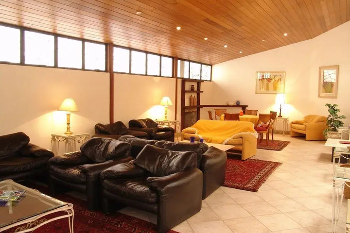 Room 3 of 15