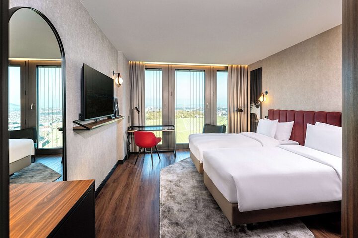Room 21 of 128