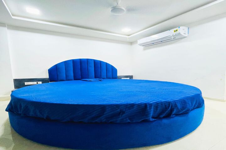 Room 14 of 43