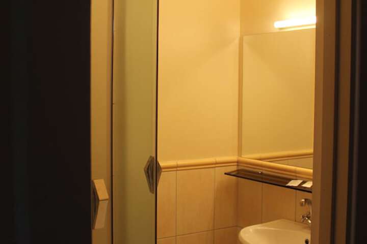 Room 26 of 35