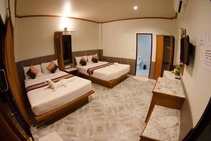 Room 9 of 64