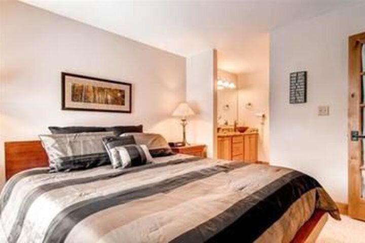 Room 15 of 49
