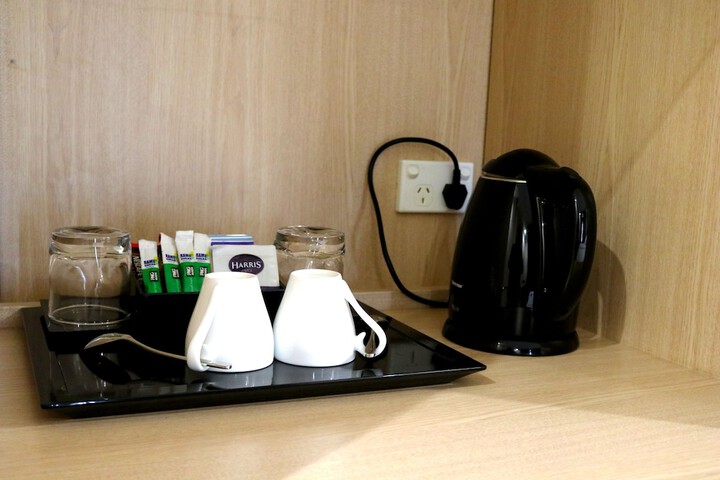 Room 4 of 28