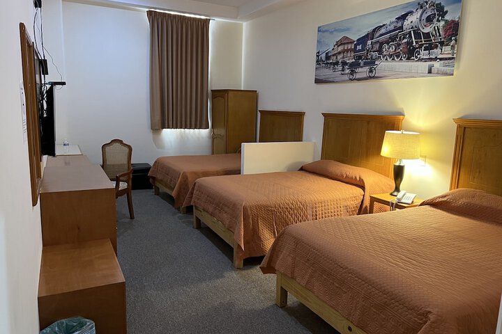 Room 27 of 46