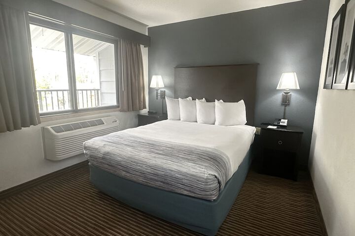 Room 19 of 70