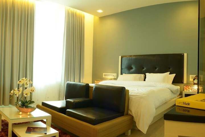 Room 14 of 82