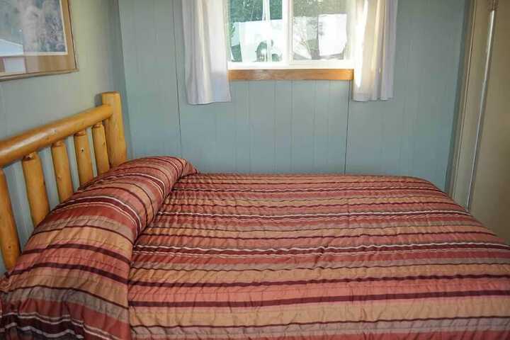 Room 10 of 37